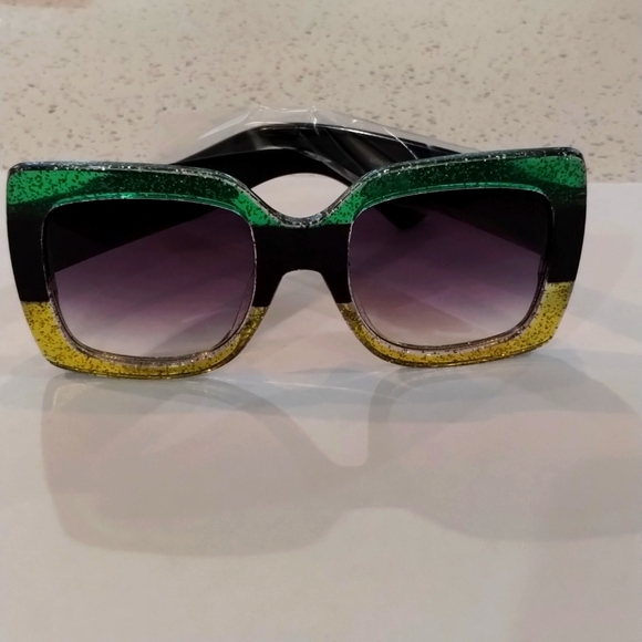 Ladies Square Oversized Framed Sunglasses (Green/Yellow w/Black Legs) - New! - Picture 2 of 6